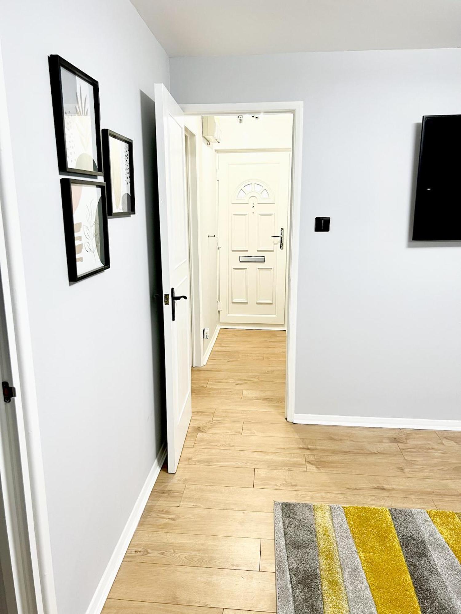 Beautiful Apartment In Beckton With Private Entrance And Garden London Exteriör bild